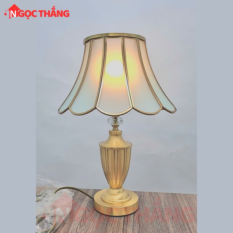 Đèn bàn thân đồng trang trí phòng khách phòng ngủ cao cấp ĐB5013 Ngọc Thắng Kèm Bóng Led 12W - Image 3