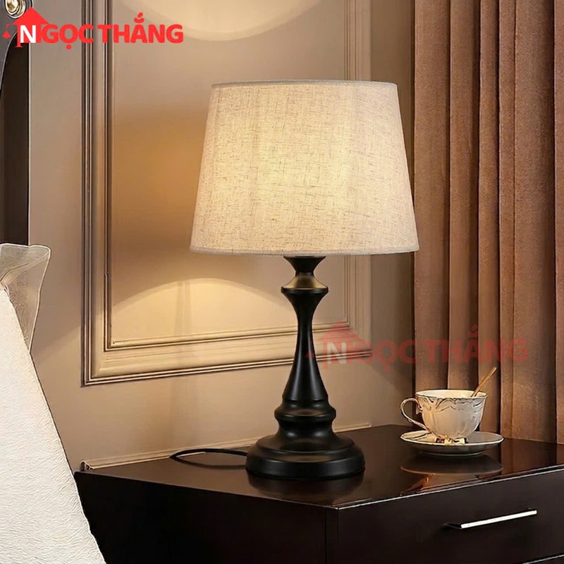 Đèn Bàn Trang Trí Phòng Ngủ Phòng Khách 30cm Cao 48cm DB376 Ngọc Thắng (Kèm bóng Led 12W)