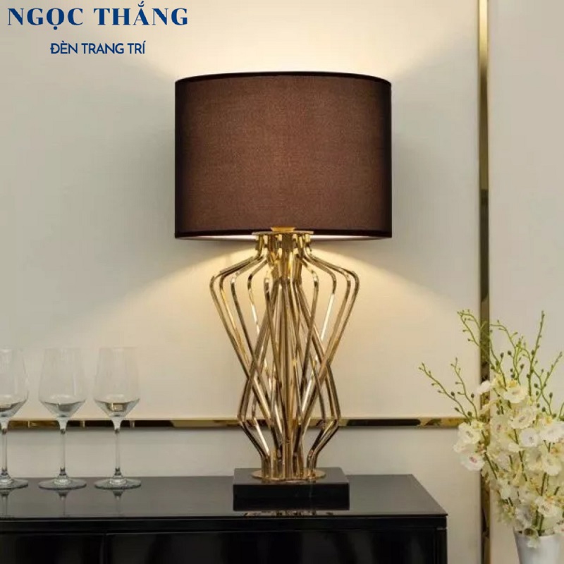 Đèn Led để bàn đọc sách làm việc phòng ngủ phòng khách cao cấp DB576 Đen Ngọc Thắng (Tặng kèm một bóng Led Bulb 9W ánh sáng vàng)