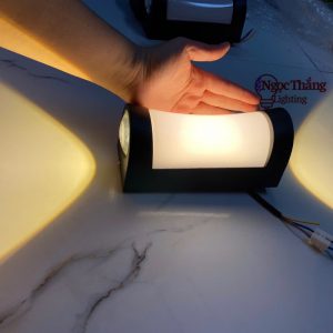 Alternative view of Đèn led treo tường ngoài trời hắt 2 tia trang trí cầu thang Led 12W 220V VNT2711 Ngọc Thắng