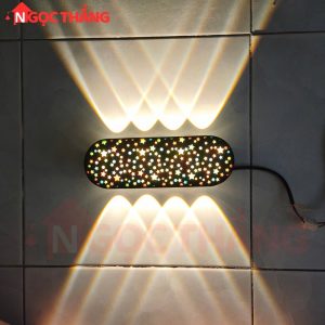 Đèn treo tường ngoài trời hắt 8 tia trang trí cầu thang Led 16W 220V VNT990/4 Ngọc Thắng