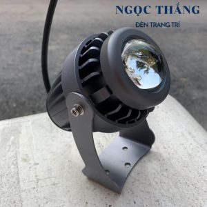 Alternative view of Đèn pha Led trang trí chiếu rọi cột ngoài trời Led 10W 220V SV1631 Ngọc Thắng (Ánh sáng vàng)