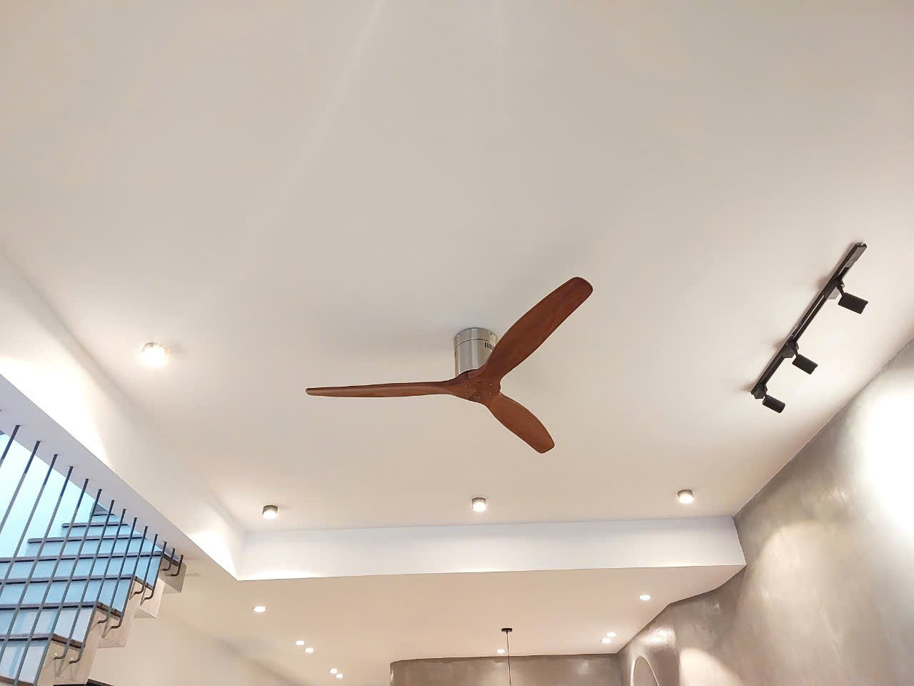 Quạt Trần 3 Cánh Gỗ Trang Trí Sảnh Phòng Khách Cao Cấp VF39 Ngọc Thắng (Kèm remote điều khiển từ xa) - Ảnh 3