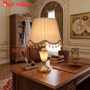 Đèn bàn cổ điển trang trí phòng ngủ phòng khách bàn làm việc E27 220V ĐB80759 Ngọc Thắng
