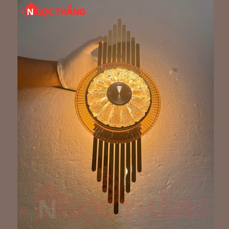 Đèn led treo tường ốp tường pha lê trang trí phòng khách phòng ngủ Led 3 màu GT430 220V Ngọc Thắng