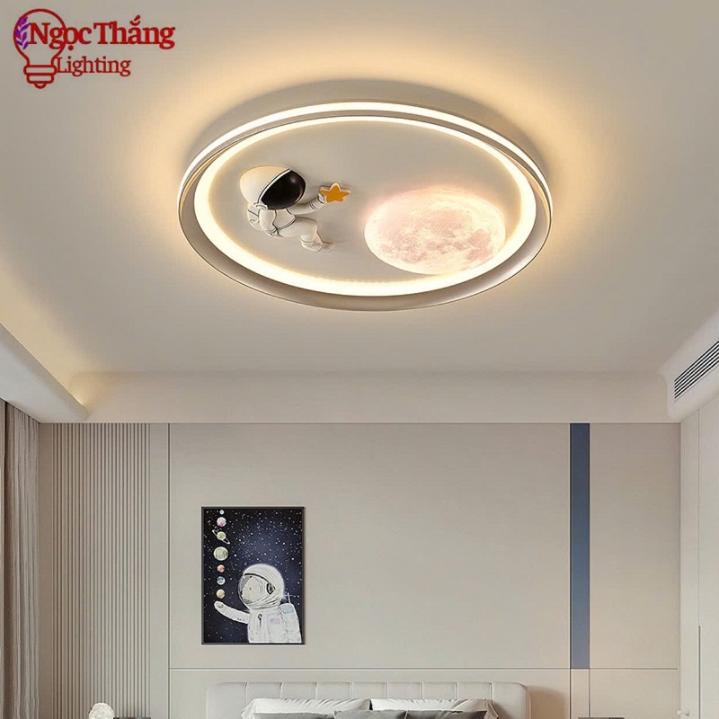 Đèn Mâm Ốp Trần Tròn Phi Hành Gia Trang Trí Phòng Ngủ Cho Bé Led 3 Màu 220V MO9102 Ngọc Thắng