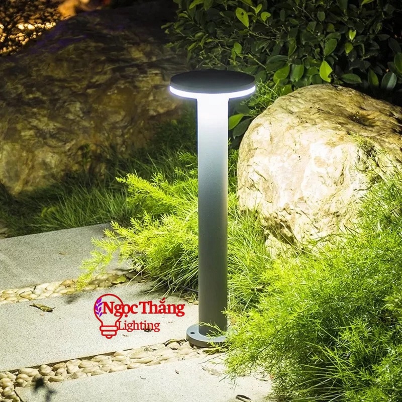 Đèn trụ sân vườn 60cm năng lượng mặt trời trang trí ngoài trời Led 3 màu 12w 220V SV6612 Ngọc Thắng