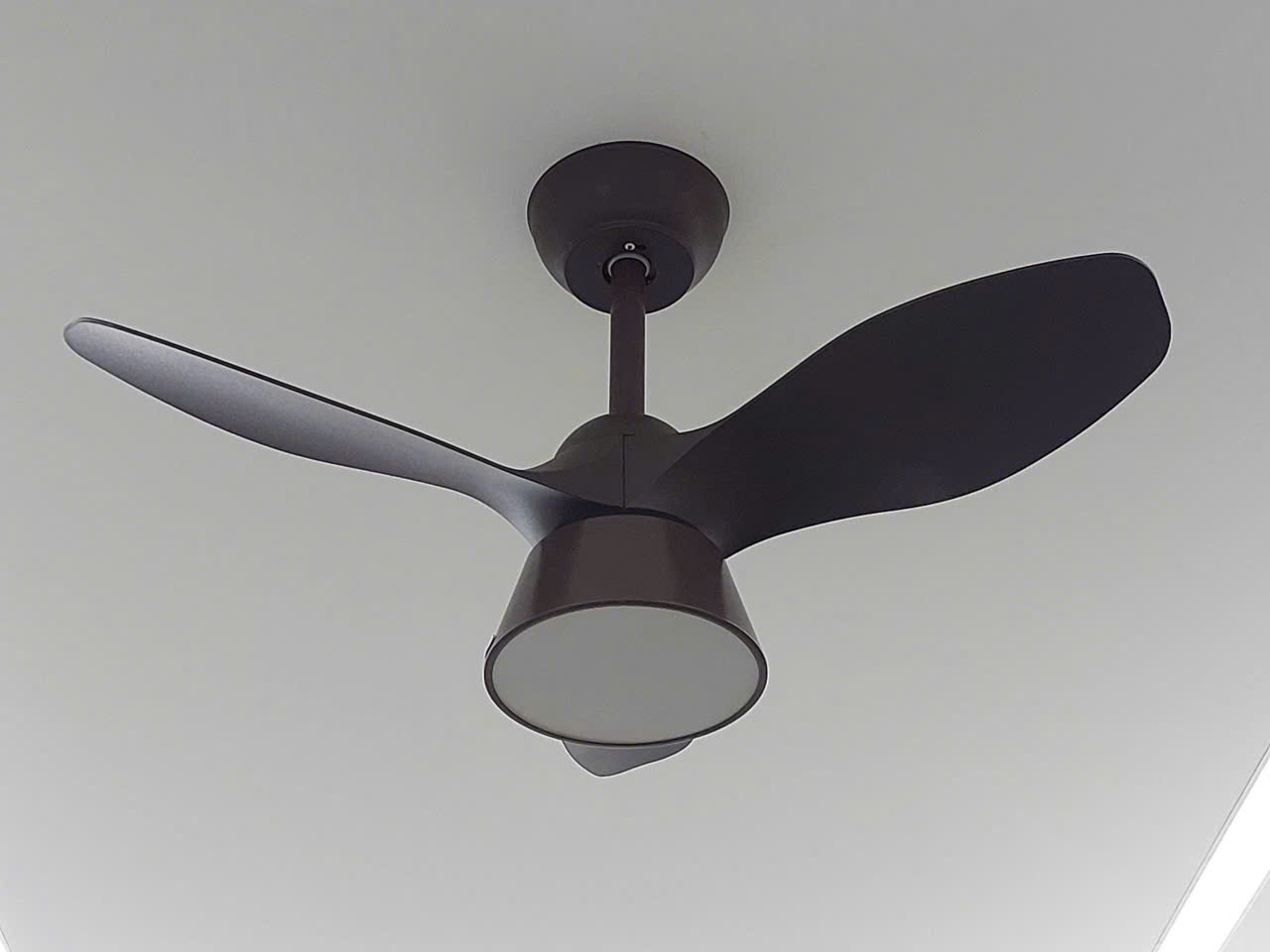 Quạt Trần 3 Cánh Nhựa Đèn Led 3 Màu 80cm cao 42cm Trang Trí Phòng Ngủ Phòng Bếp 20W VF426 Ngọc Thắng - Ảnh 5